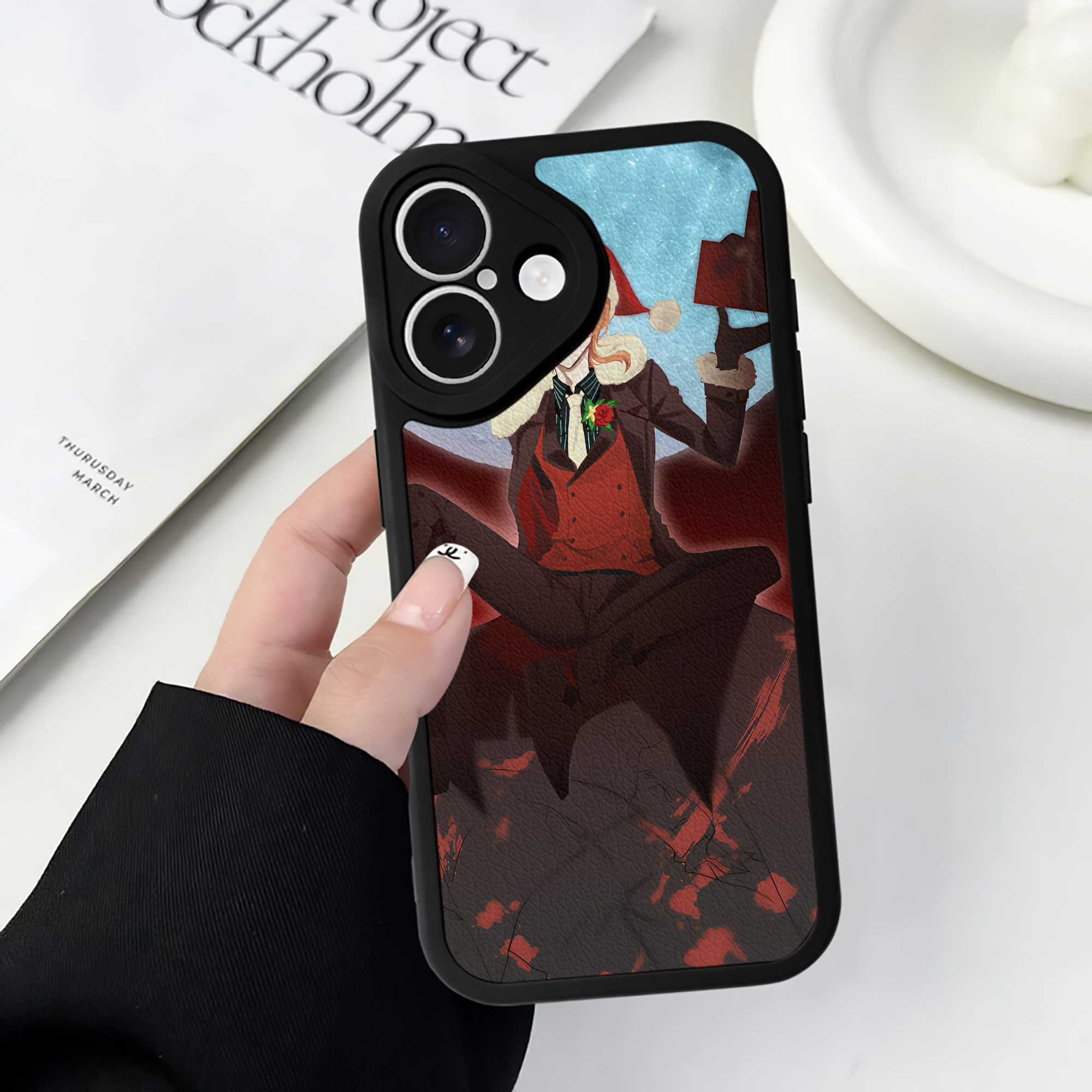 （画像用） 文豪ストレイドッグス Bungo Stray Dogs 【iPhone 16シリーズ対応】シリコンスマホケース（レザー調） 材質：シリコン